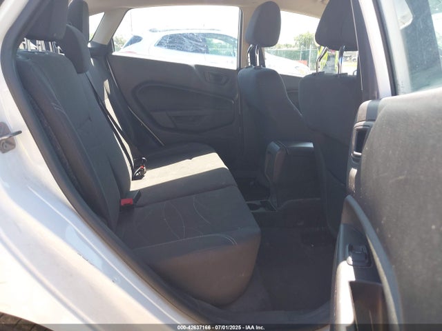 3FADP4BJ4KM122845 Ford 2019