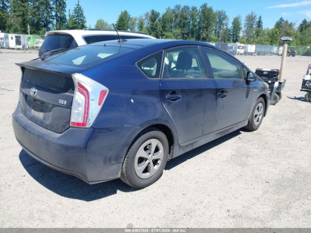 2014 TOYOTA PRIUS JTDKN3DU7E1742714 Photo 3