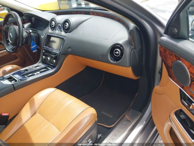 2013 JAGUAR XJ SAJWJ1CD4D8V46305 Photo 4
