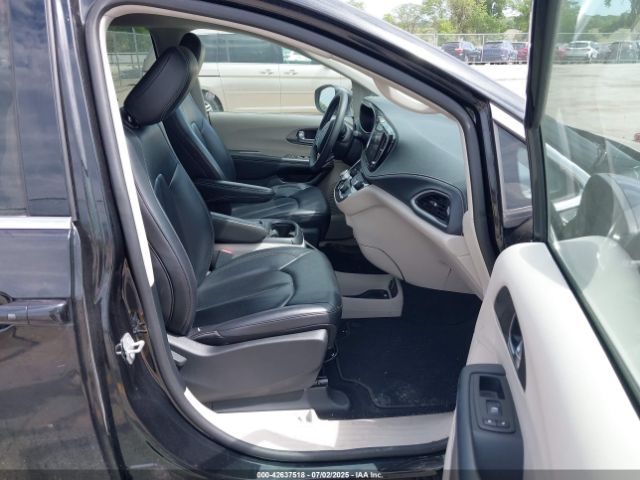 2023 CHRYSLER PACIFICA HYBRID 2C4RC1L75PR569116 Photo 4