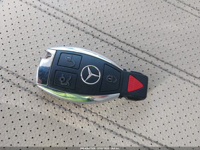 4JGDA5HB8GA718140 Mercedes-Benz m276
