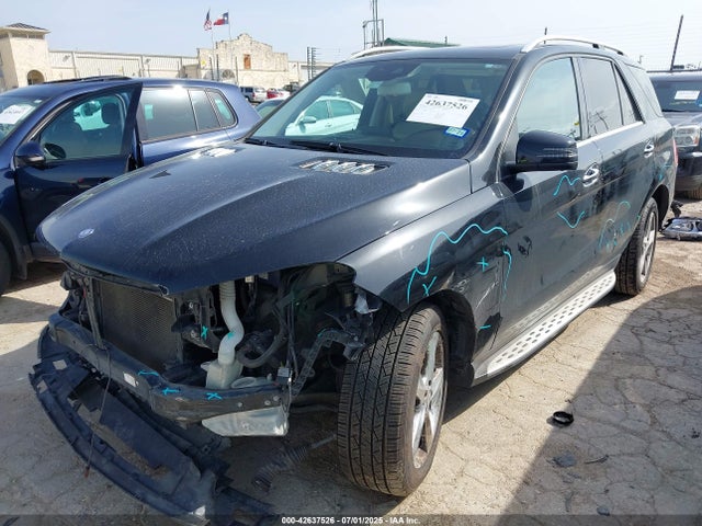 4JGDA5HB8GA718140 Mercedes-Benz m276
