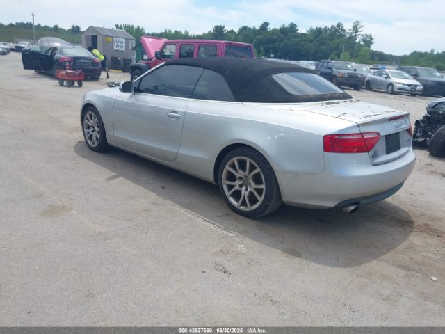 2010 AUDI A5 WAUAFAFH0AN018022 Photo 2