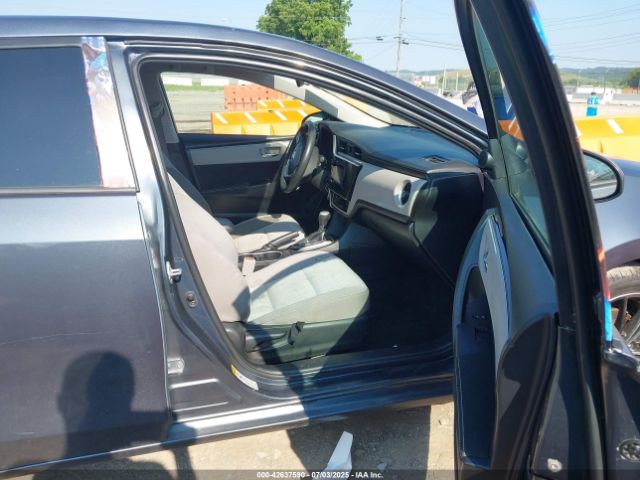 2019 TOYOTA COROLLA 2T1BURHE0KC184415 Photo 4
