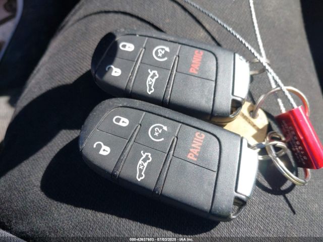 1C3CCCBB4FN558485 Chrysler 2015