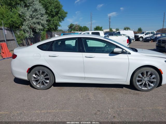 1C3CCCBB4FN558485 Chrysler 2015
