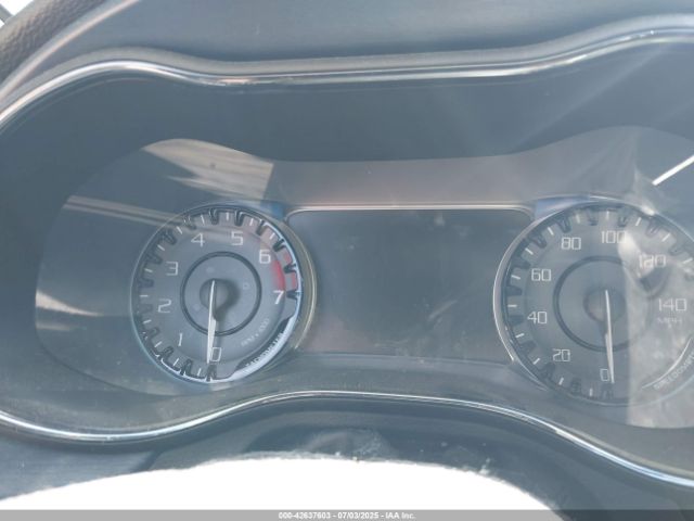 1C3CCCBB4FN558485 Chrysler 2015