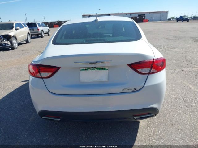 1C3CCCBB4FN558485 Chrysler 2015