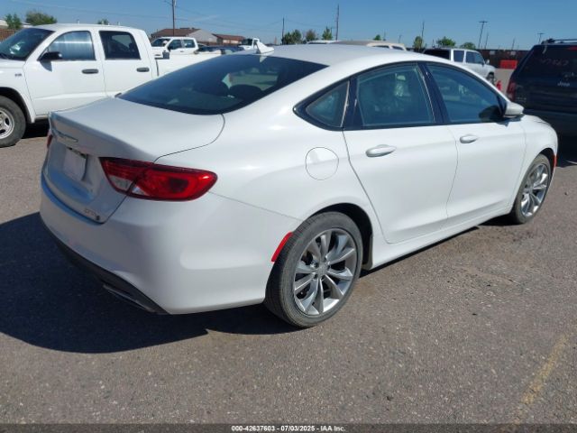 1C3CCCBB4FN558485 Chrysler 2015