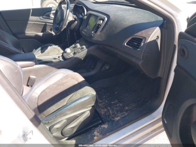 1C3CCCBB4FN558485 Chrysler 2015