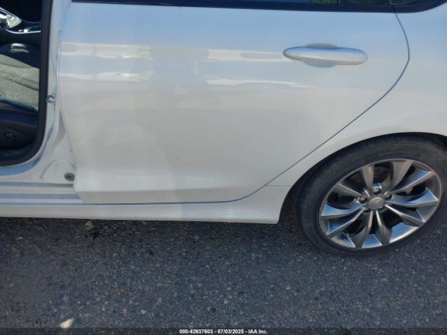 1C3CCCBB4FN558485 Chrysler 2015