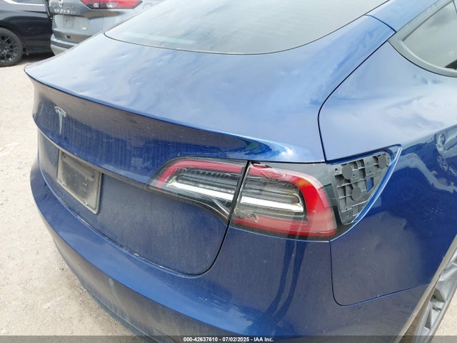 Tesla 2021 2021 5YJ3E1EA7MF099610 Image 9