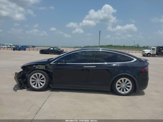 5YJXCBE20HF053791 Tesla MODEL X