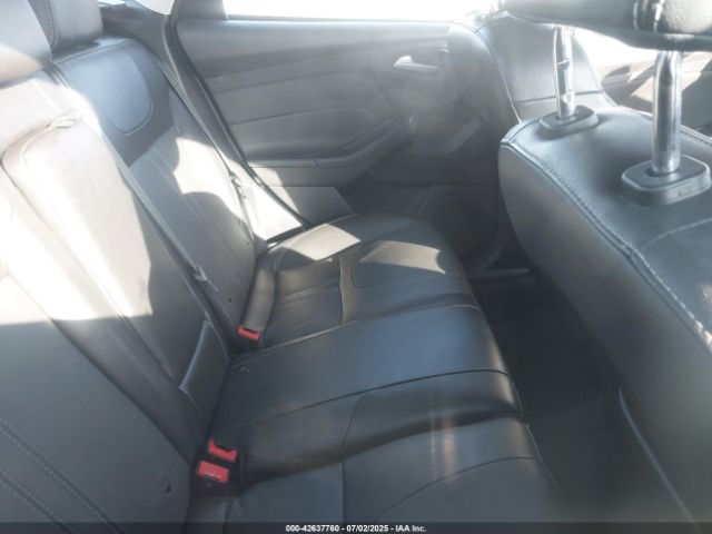 1FADP3F25EL327318 Ford 2014