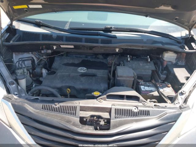 2011 TOYOTA SIENNA 5TDJK3DC2BS002613 Photo 9