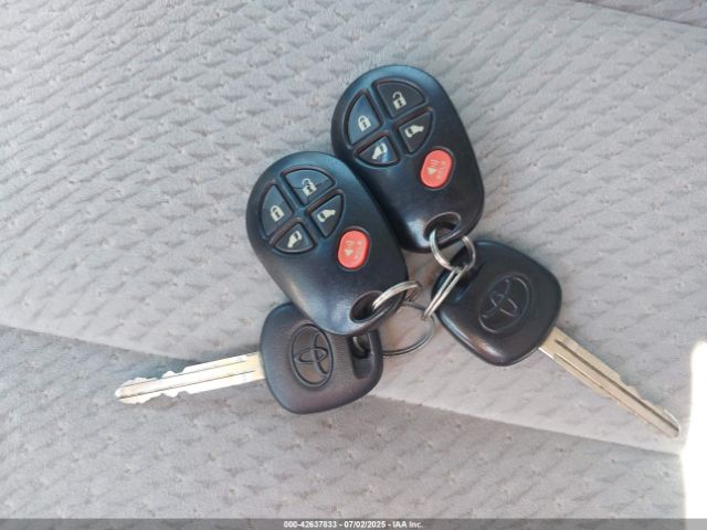 2011 TOYOTA SIENNA 5TDJK3DC2BS002613 Photo 10
