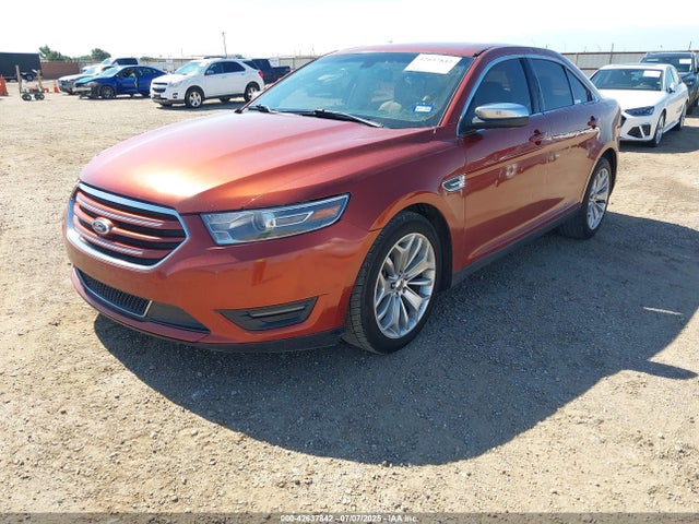 Ford Taurus 2014 1FAHP2F83EG172065 Image 2