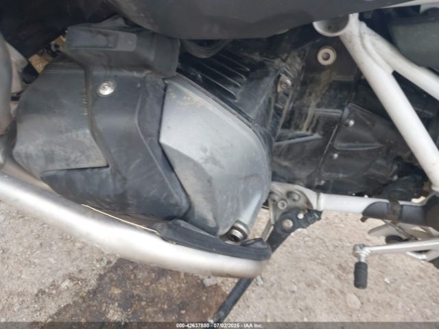 2022 BMW R 1250 WB10M1301N6F95256 Photo 8