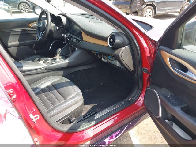 ZARFAEEN9H7553571 Alfa Romeo 2017