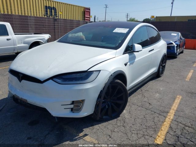 2018 TESLA MODEL X 5YJXCBE2XJF104834 Photo 1