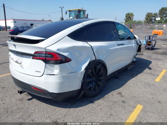 2018 TESLA MODEL X 5YJXCBE2XJF104834 Photo 3