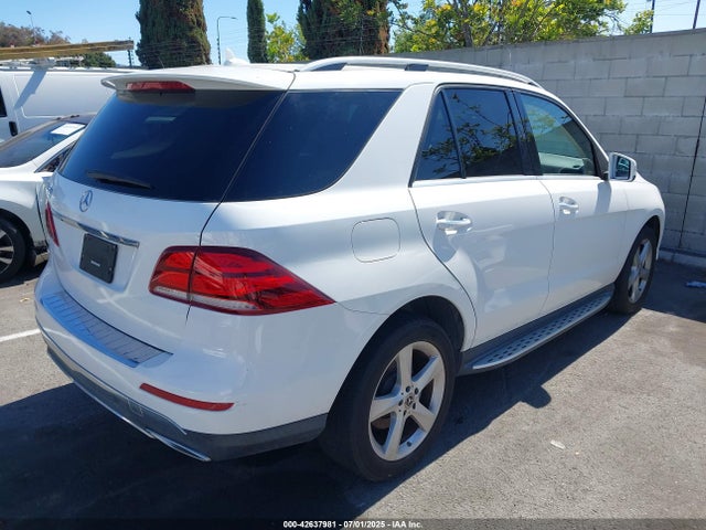 4JGDA5JB1HA957881 Mercedes-Benz m276