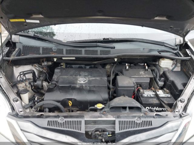 2011 TOYOTA SIENNA 5TDDK3DC9BS005392 Photo 9