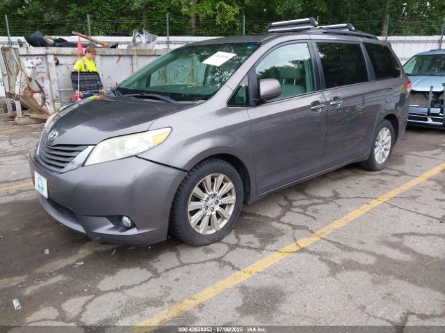 2011 TOYOTA SIENNA 5TDDK3DC9BS005392 Photo 1
