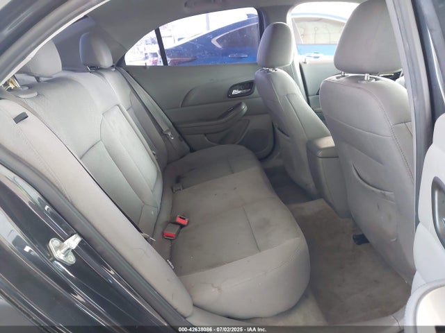Chevrolet lkw 2015 1G11A5SL7FF213287 Image 8