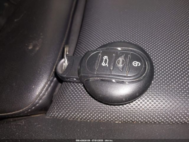 2016 MINI CLUBMAN WMWLN9C53G2E15936 Photo 10