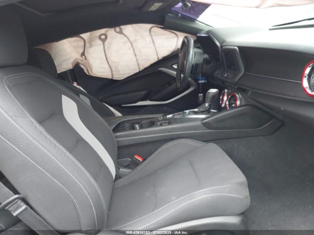2021 CHEVROLET CAMARO 1G1FB1RS5M0136928 Photo 4