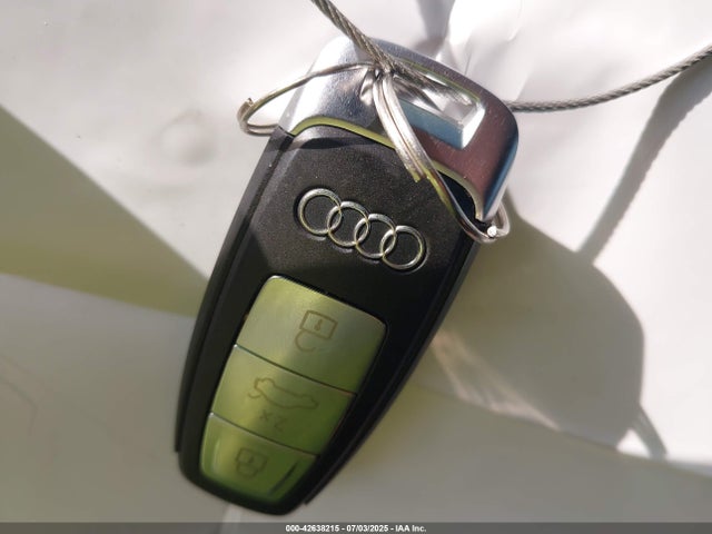 2019 AUDI A6 WAUL2AF25KN105948 Photo 10