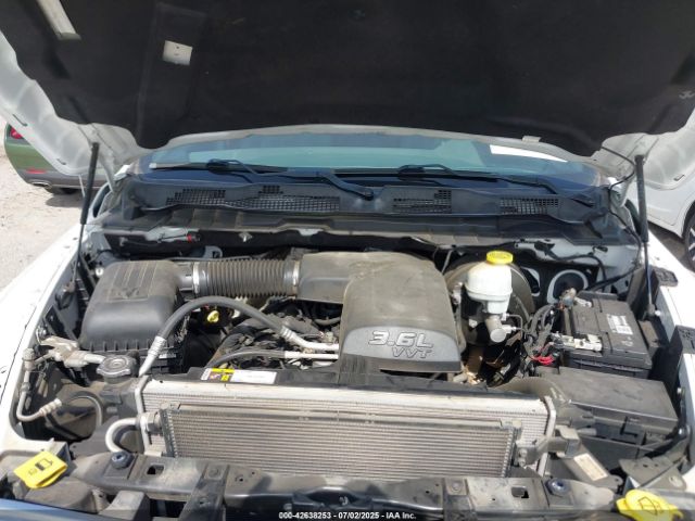 2018 RAM 1500 1C6RR6FG9JS209237 Photo 9