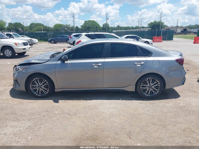 3KPF54AD9NE429639 KIA mpi nu