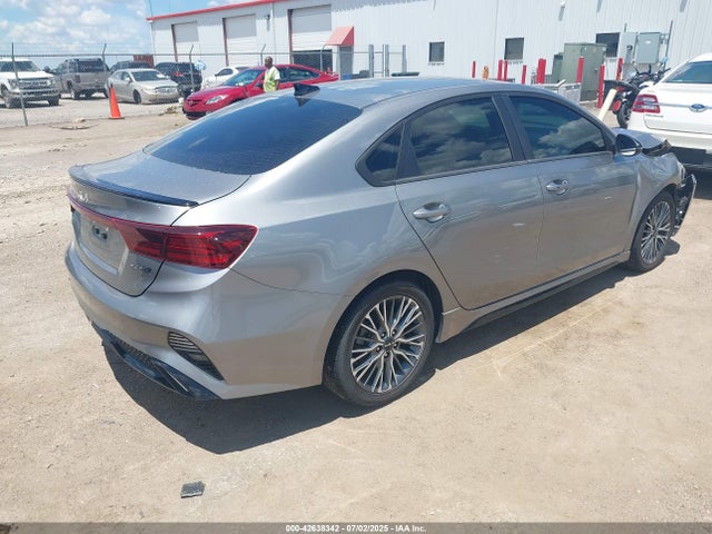 3KPF54AD9NE429639 KIA mpi nu