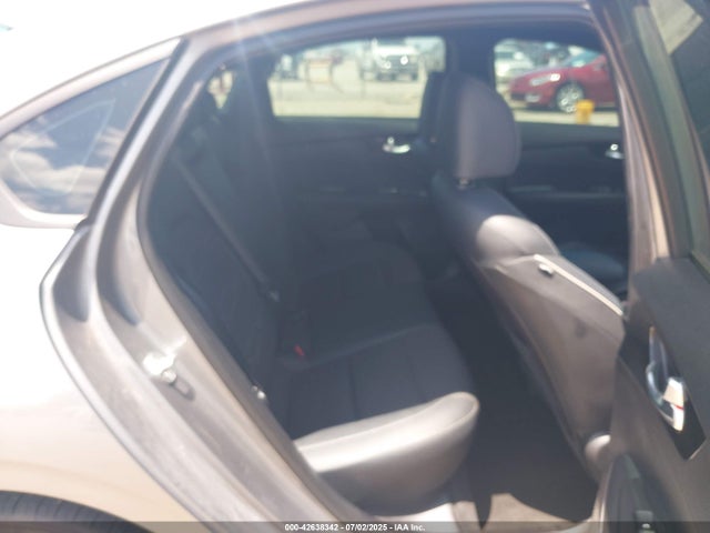 3KPF54AD9NE429639 KIA mpi nu