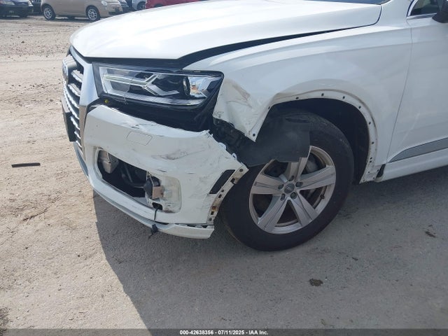 2017 AUDI Q7 WA1LHAF70HD049844 Photo 5