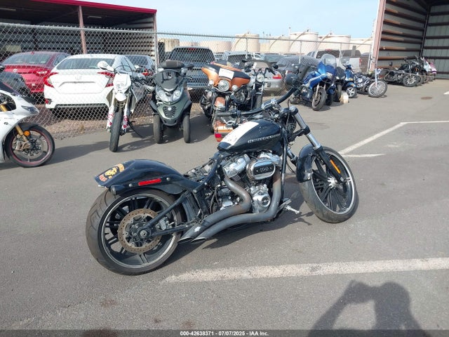 1HD1YHK2XKB026878 Harley-Davidson Breakout 114