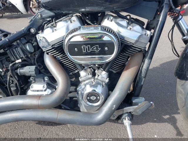 1HD1YHK2XKB026878 Harley-Davidson Breakout 114