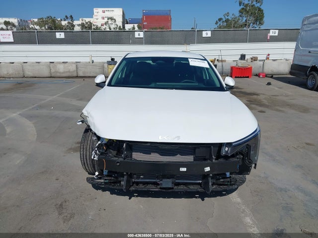 KIA 2025 2025 3KPFU4DE7SE042185 Image 13