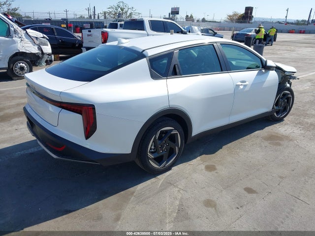KIA 2025 2025 3KPFU4DE7SE042185 Image 4