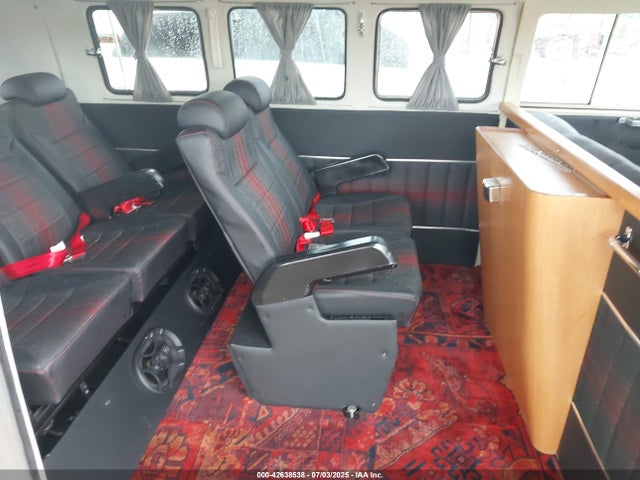 Продажа на аукционе авто 1961 Volkswagen Transporter Van, vin: 37102, номер лота: 42638538