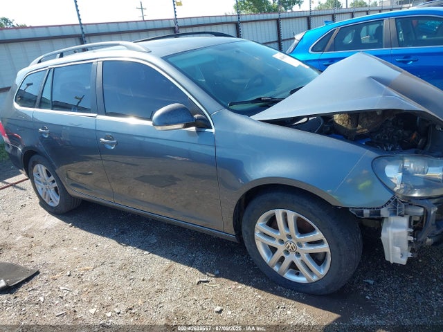 42638567 :رقم المزاد ، 3VWML7AJ6BM717007 vin ، 2011 Volkswagen Jetta Sportwagen 2.0l Tdi مزاد بيع