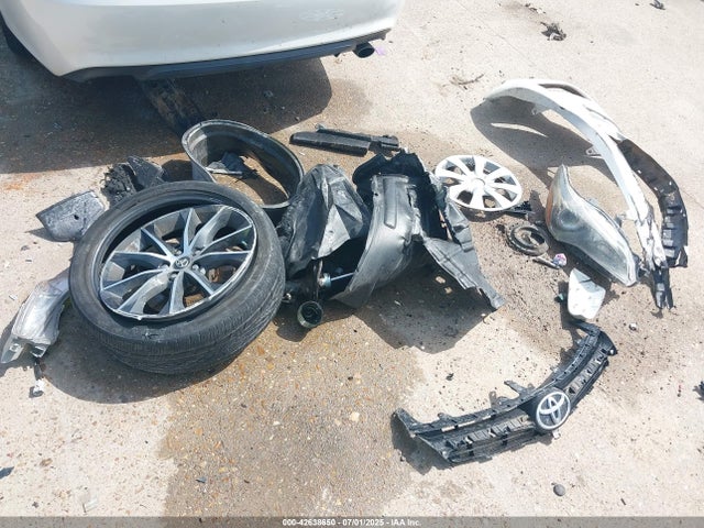 4T1BF1FK1HU658173 Toyota 2ar-fe