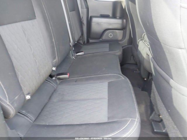 1N6AA1CK3HN557663 Nissan 2017