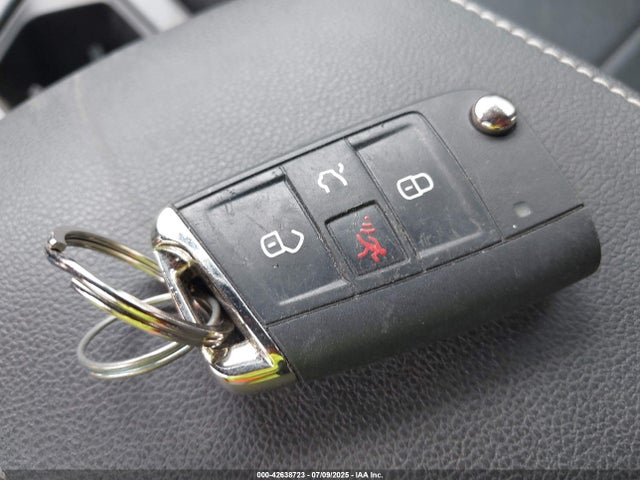 Volkswagen Tiguan 2021 3VV2B7AX8MM065822 Image 11