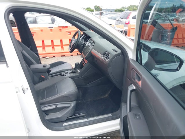 Volkswagen Tiguan 2021 3VV2B7AX8MM065822 Image 5
