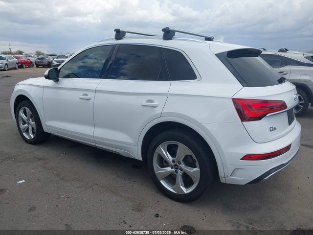 Audi Q5 2021 WA1BAAFY2M2139902 Image 3