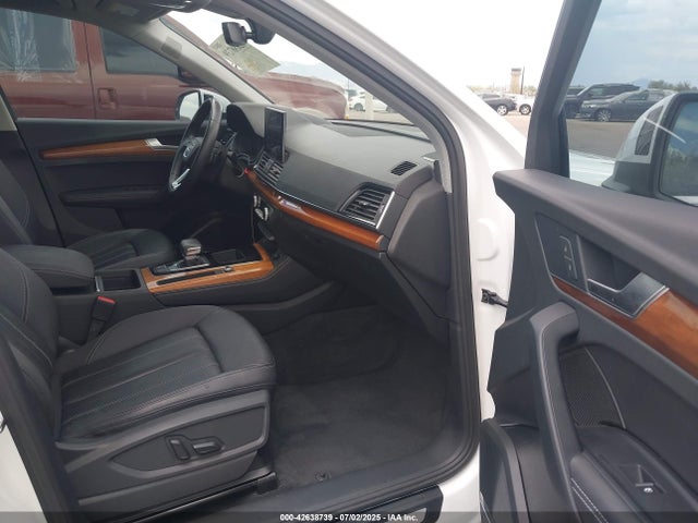 Audi Q5 2021 WA1BAAFY2M2139902 Image 5