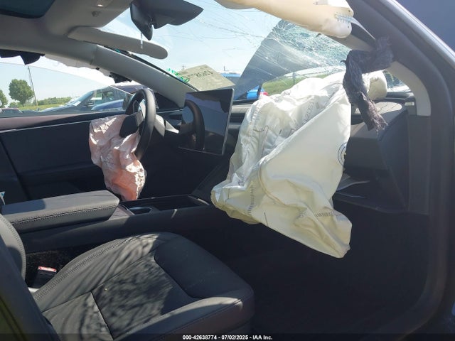 2025 TESLA MODEL 3 5YJ3E1EA6SF965567 Photo 4